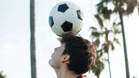 Es malo para el cerebro jugar a futbol