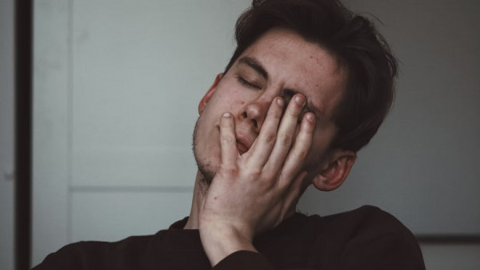 7 señales de que estás pasando por una crisis existencial