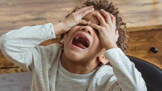 ¿Cómo es el trastorno adaptativo en niños y adolescentes?