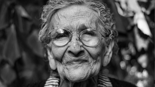 Mujer mayor.