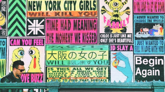 Carteles publicitarios.