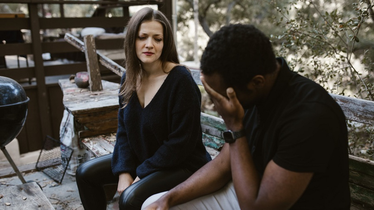 ¿Vivir en el pasado está afectando a tu relación de pareja?