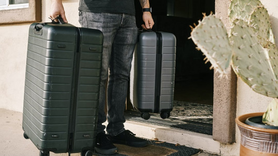 Estar lejos de casa: las claves psicológicas para migrantes españoles