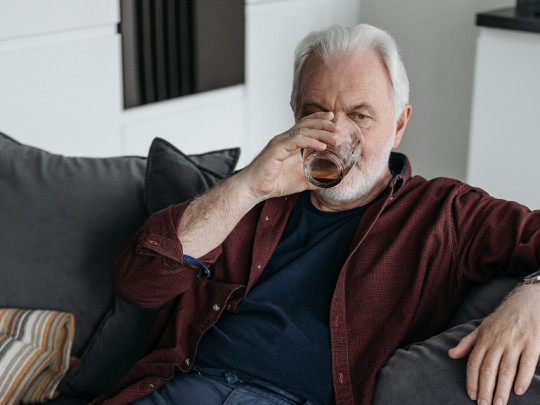 Por qué el alcohol afecta negativamente a nuestro estado de ánimo