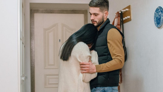 Tipos de apego y estrategias protectoras en la relación de pareja