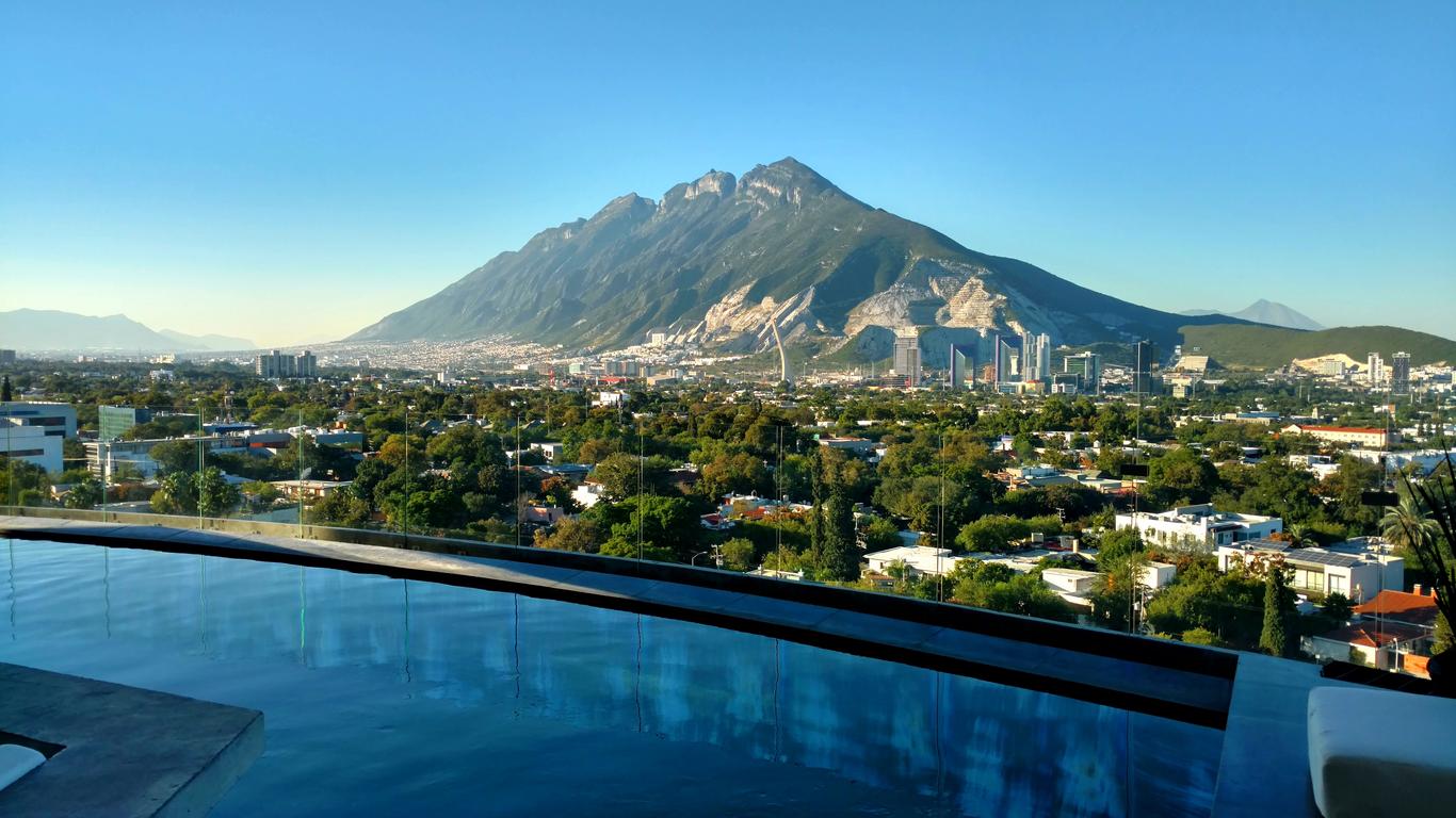 Tanatólogos en Monterrey