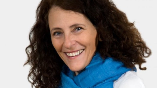 Silvia Guarnieri: Hemos sido educados para pensar, no para sentir
