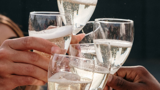 Causas de las recaídas en la adicción durante las épocas festivas