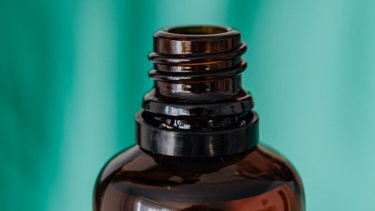 ¿Cuáles son los efectos del GHB en el cerebro y en la mente?