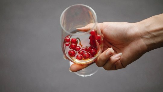¿Cuáles son las causas de la adicción al alcohol?