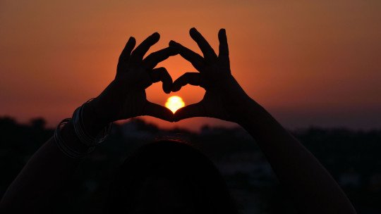 como-diferenciar-amor-dependencia-emocional