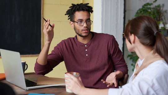 ¿Por qué saber poner límites en las relaciones refuerza la autoestima?