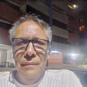 Román Arturo González