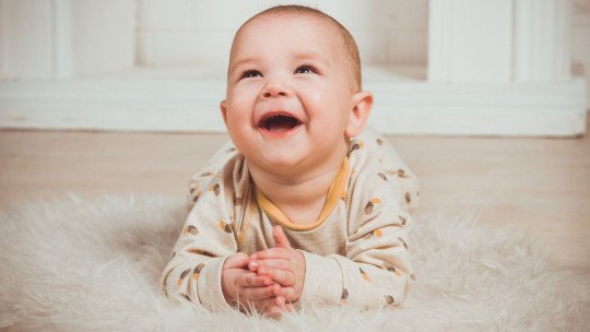 es-normal-bebe-duerma-poco