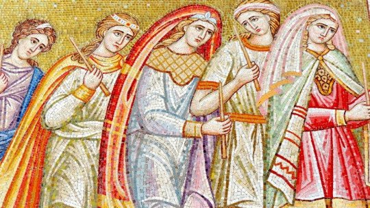 ¿Cuáles son los principales Cánones de Belleza del arte medieval?