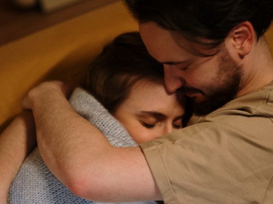Mi pareja está Saliendo de la Adicción: 6 consejos para darle apoyo