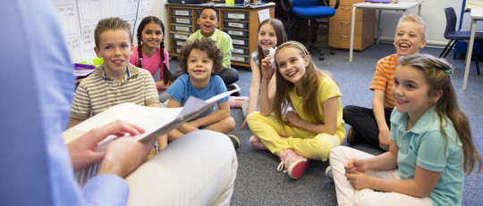 Niños en clase.