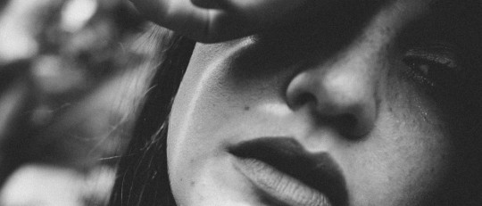 Mujer triste.
