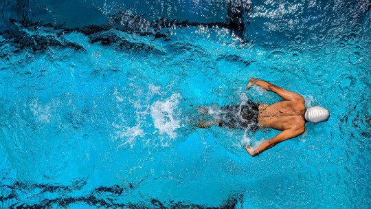 Desvelando el Vínculo Vital: Presión, Autoestima y Rendimiento Deportivo