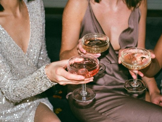 Los efectos dañinos de normalizar el Alcoholismo