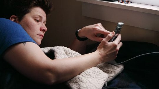¿Cómo afecta el uso de la tecnología a los trastornos del sueño?