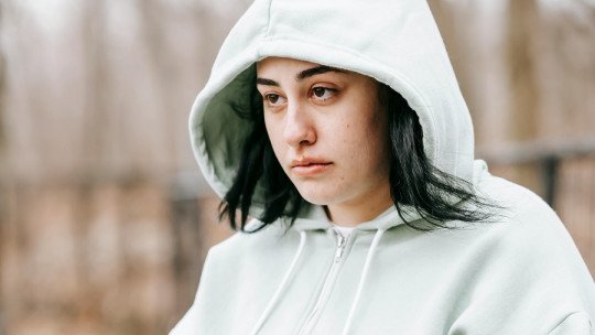 Consejos para afrontar la soledad durante la juventud