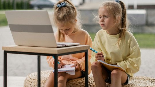 ¿Cómo prevenir los celos entre hermanos?