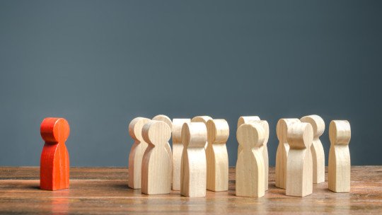 discriminacion-invisible-ser-introvertido-mundo-extrovertido