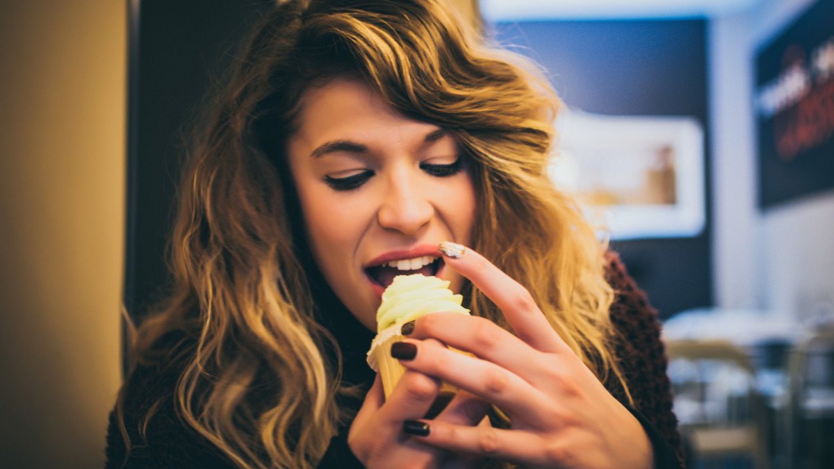 como-reconocer-hambre-emocional