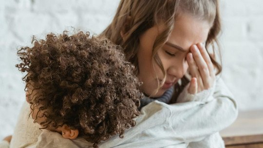 ¿Qué pasa con la salud mental de las madres?