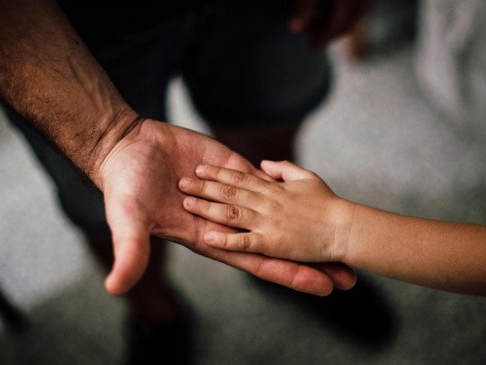 Cómo la Drogodependencia de los Padres afecta a sus Hijos
