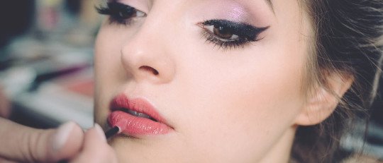 Las mujeres que quieren ser más femeninas sufren Desgaste Psicológico