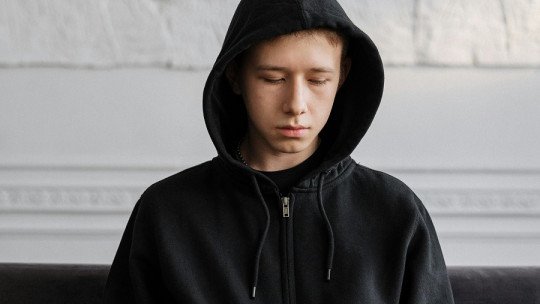 Cómo diferenciar la Depresión de la Tristeza en un Adolescente