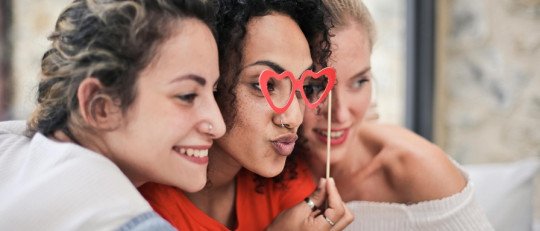 ¿Las Amistades son mejores que las relaciones de Pareja para la Salud Mental?