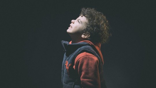 Los peligros de la Crianza 'Tercerizada': ¿quién está criando realmente a nuestros hijos?