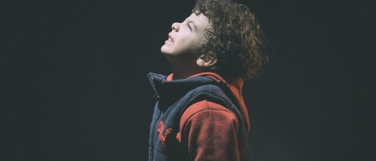 Los peligros de la Crianza 'Tercerizada': ¿quién está criando realmente a nuestros hijos?