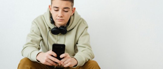 Por qué es clave ayudar a tus hijos adolescentes a transitar esta etapa
