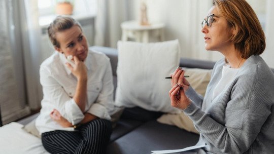 Ansiedad sin fármacos: la terapia como solución estable y saludable