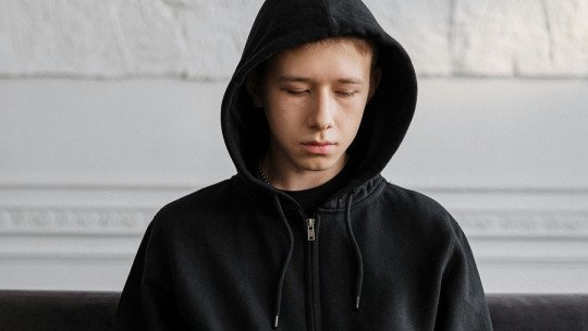 La adolescencia no siempre es el problema: Es el reflejo de la infancia que tuvo