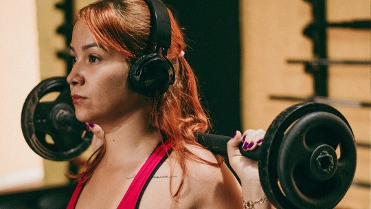 ¿Entrenar tu fuerza ayuda a reducir los síntomas de Depresión?