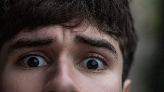 Neuroplasticidad y Autogestión: ¿Es posible reprogramar nuestra respuesta al miedo?