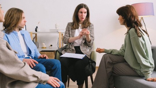 ¿Cómo aborda los problemas de comunicación la Terapia Sistémica Familiar?