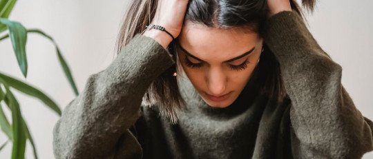 ¿Y si el problema no es la ansiedad, sino todo lo que haces para no sentirla?