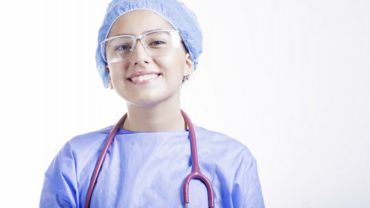 Cuántos años son la carrera de medicina