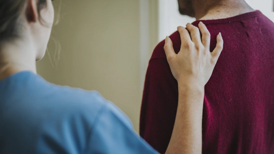 Técnica de la reatribución en psicoterapia