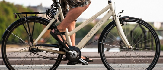 ¿Mejor correr o ir en bici? Los pros y los contras de cada disciplina