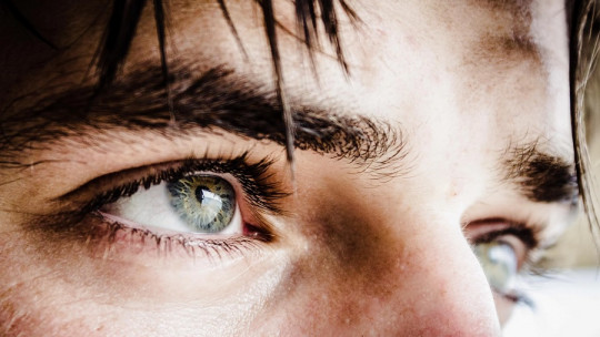 Cómo afecta el estrés a los ojos