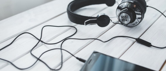 ¿Es bueno estudiar escuchando música?