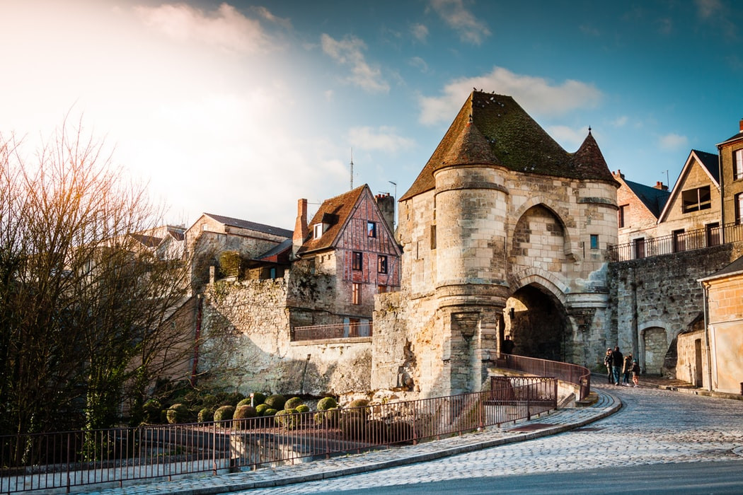 Laon