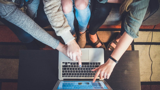 ¿Por qué es tan fácil caer en la adicción a las apuestas online?